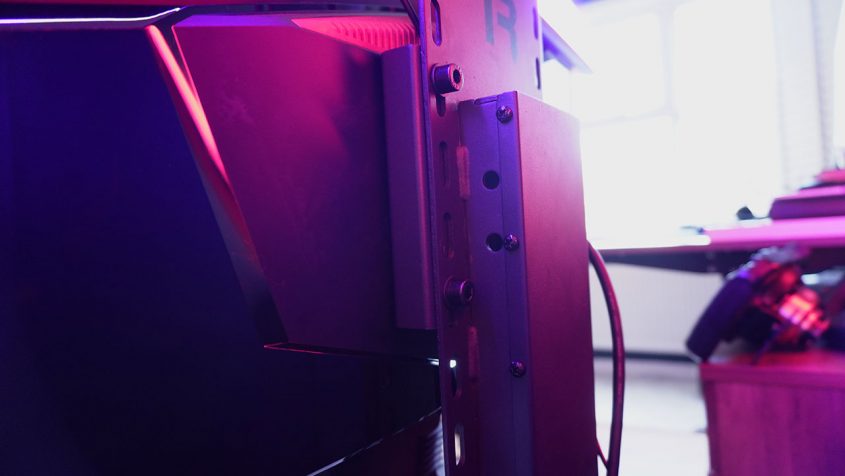 TR8 Pro Monitor Mounting Holes