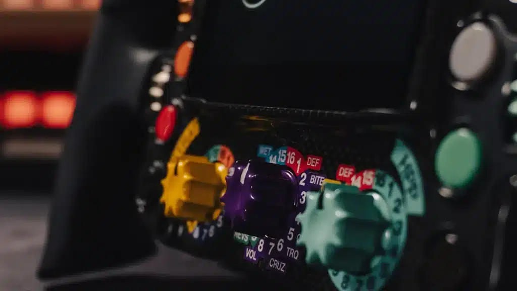 Mercedes-AMG F1 steering wheel inputs