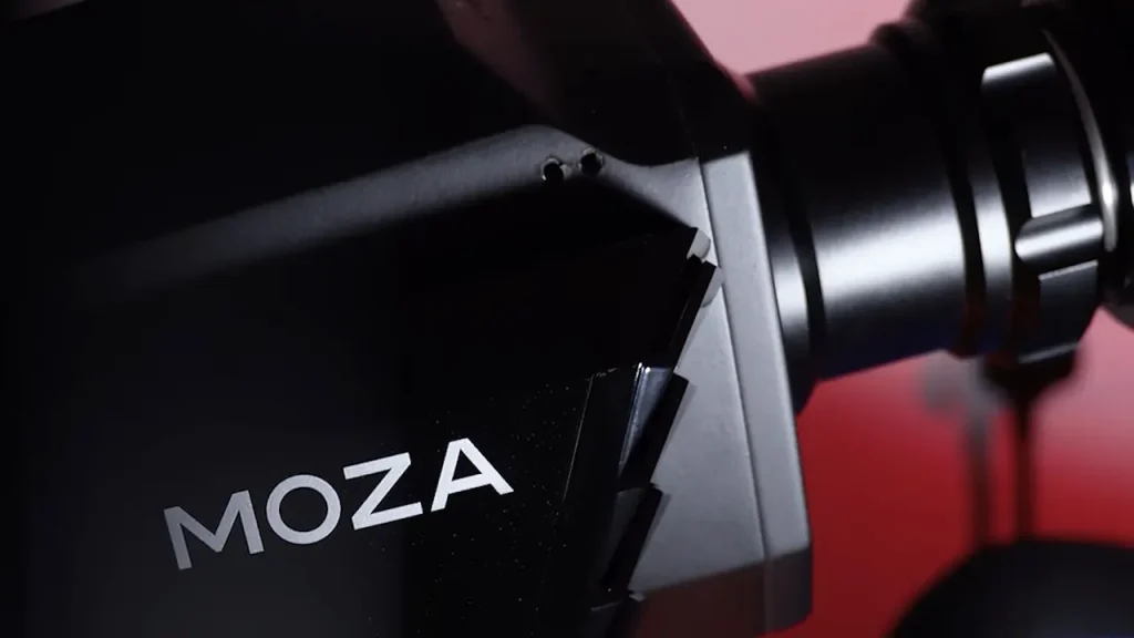 MOZA R16 Side Design